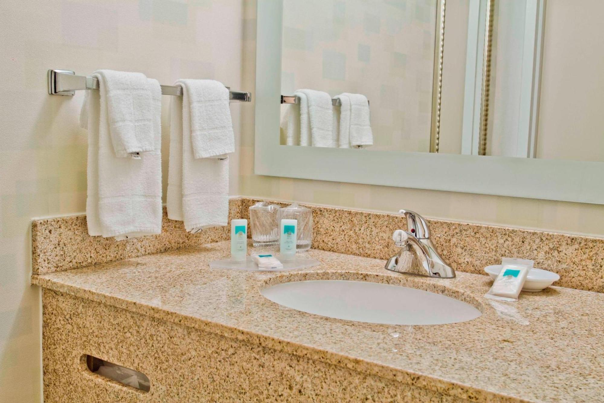 Springhill Suites By Marriott Charlotte Airport Eksteriør bilde